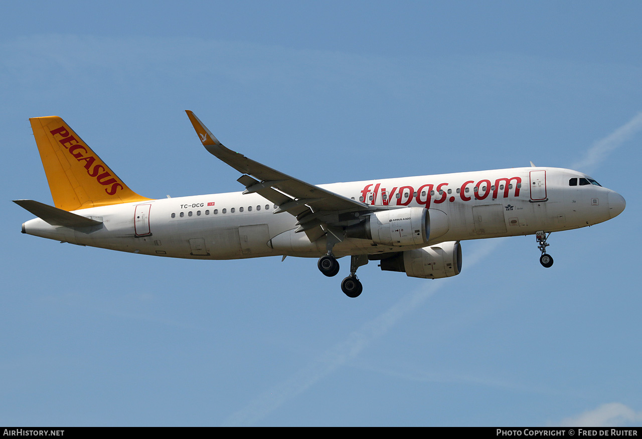 Aircraft Photo of TC-DCG | Airbus A320-214 | Pegasus Airlines | AirHistory.net #816620