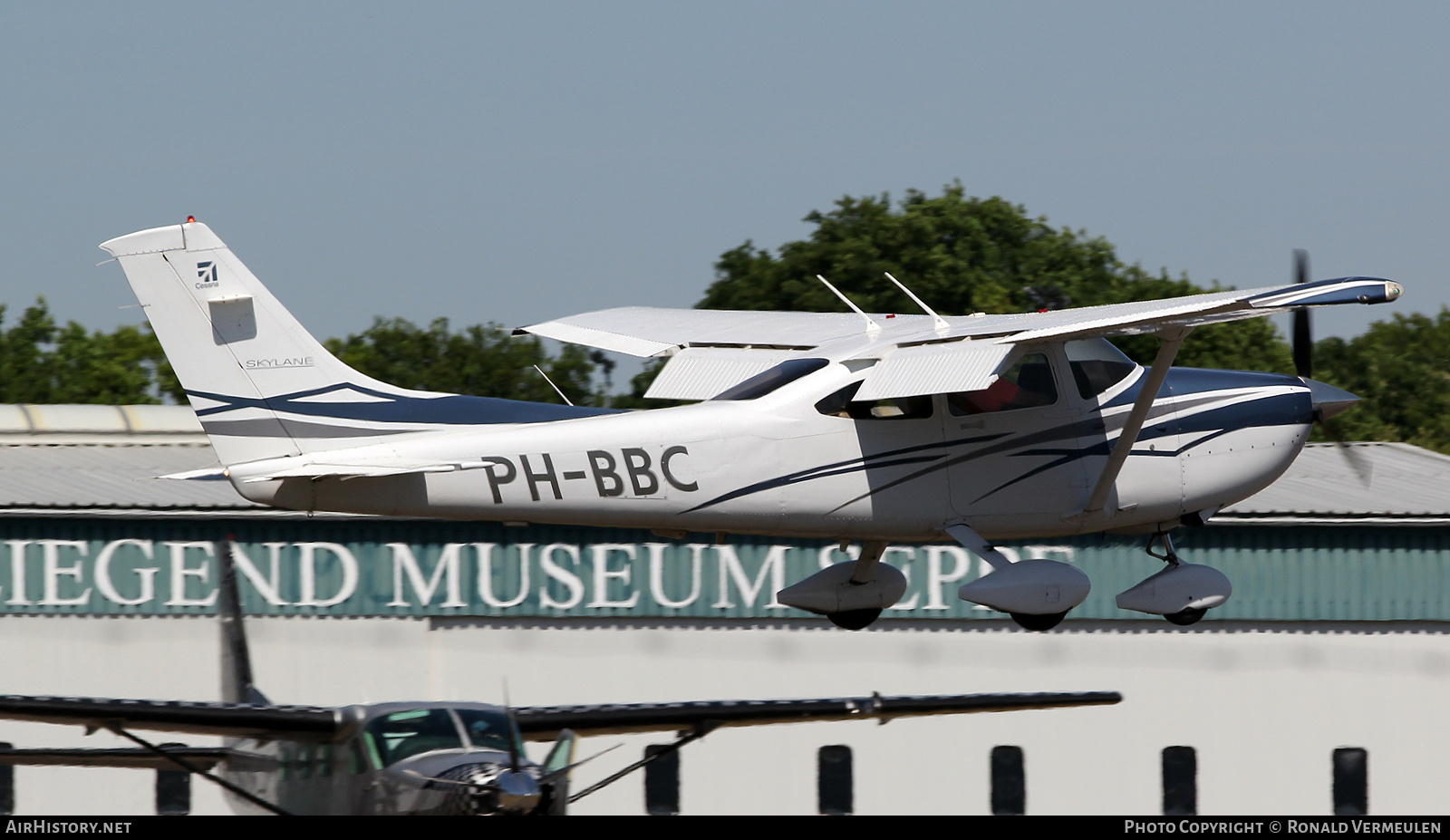 Aircraft Photo of PH-BBC | Cessna 182T Skylane | AirHistory.net #816652