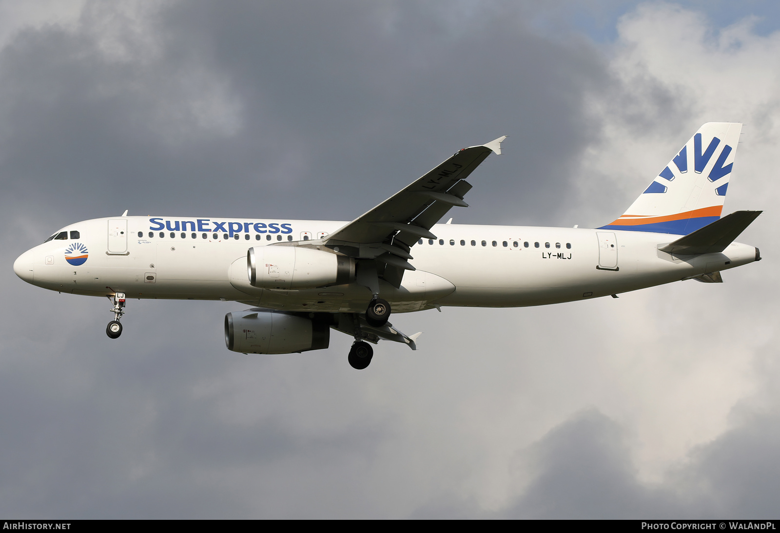 Aircraft Photo of LY-MLJ | Airbus A320-232 | SunExpress | AirHistory.net #816672