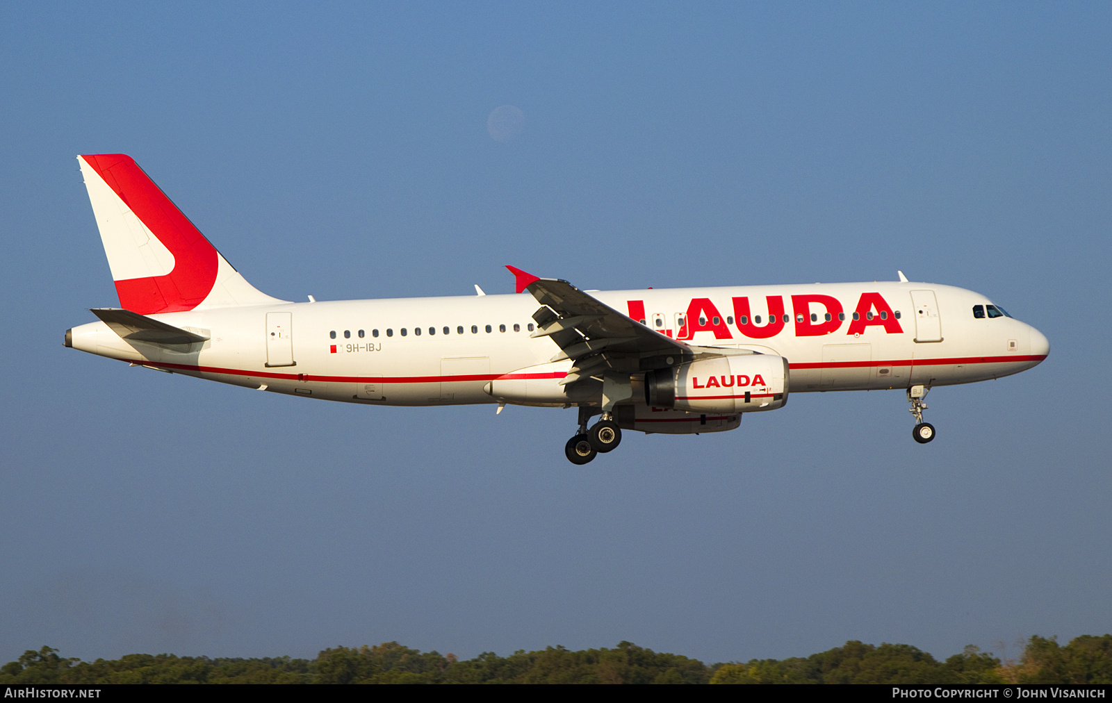 Aircraft Photo of 9H-IBJ | Airbus A320-232 | Lauda | AirHistory.net #816755