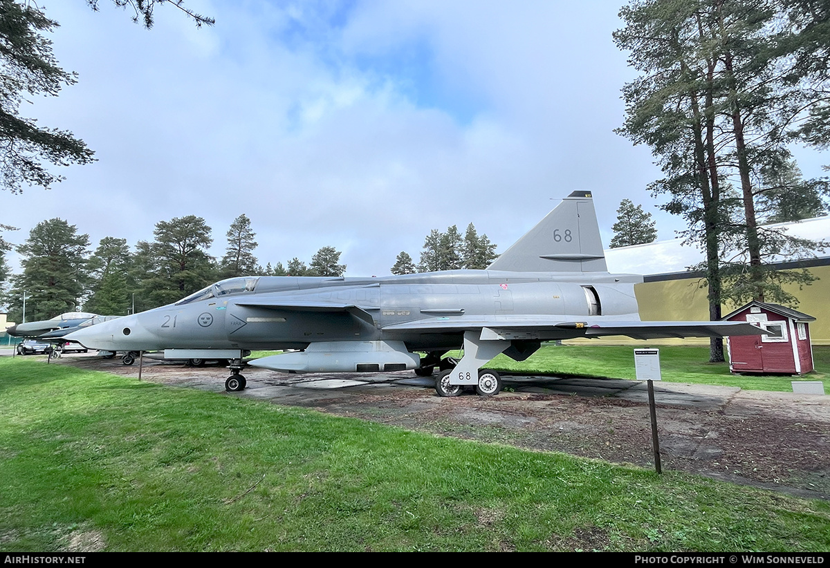 Aircraft Photo of 37977 | Saab AJSF37 Viggen | Sweden - Air Force | AirHistory.net #816789