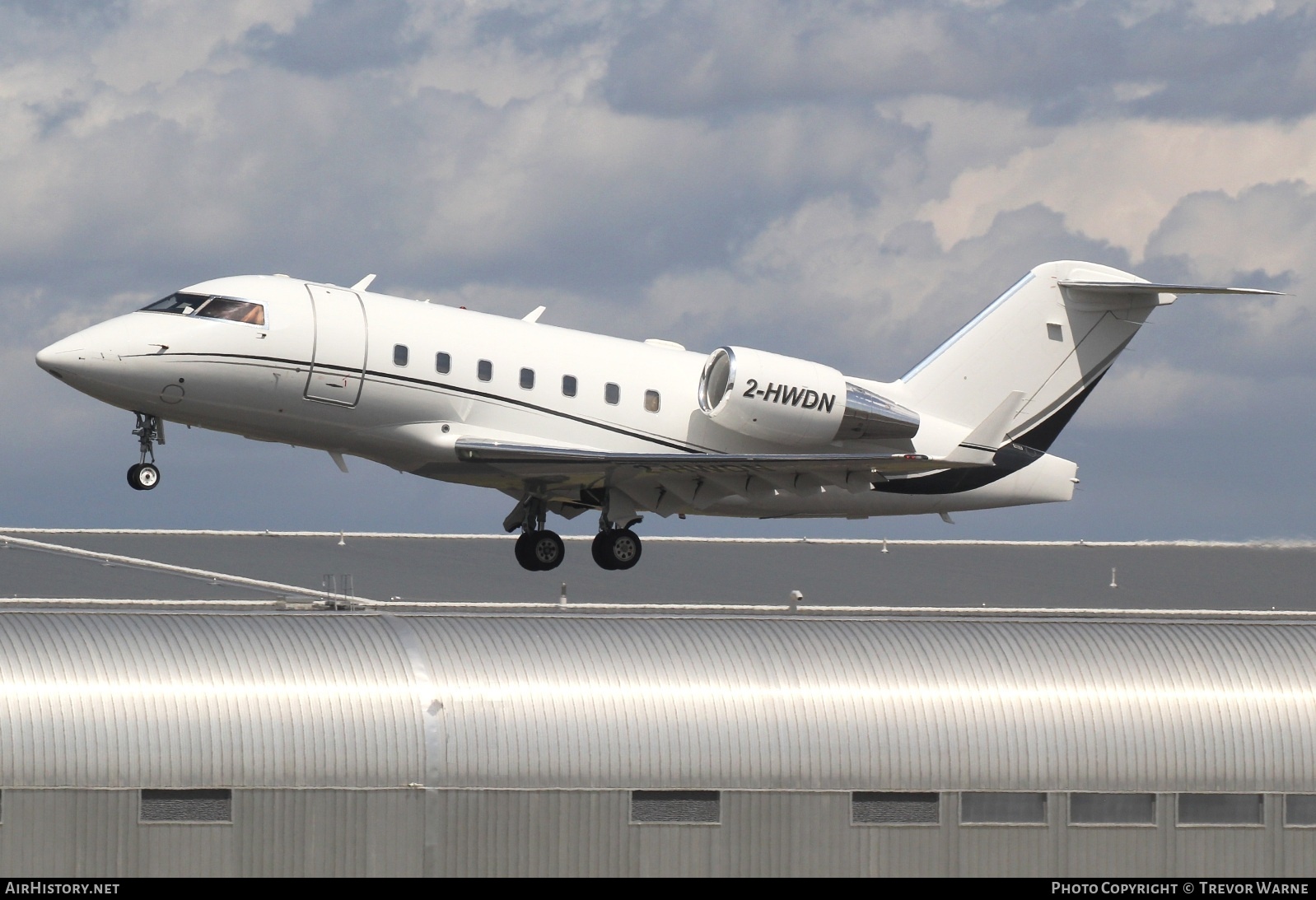 Aircraft Photo of 2-HWDN | Bombardier Challenger 604 (CL-600-2B16) | AirHistory.net #816872