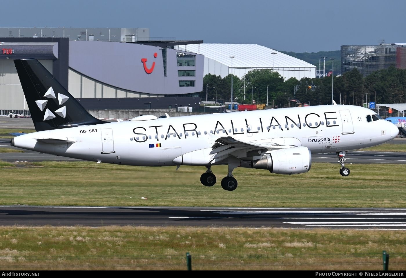Aircraft Photo of OO-SSY | Airbus A319-112 | Brussels Airlines | AirHistory.net #816907