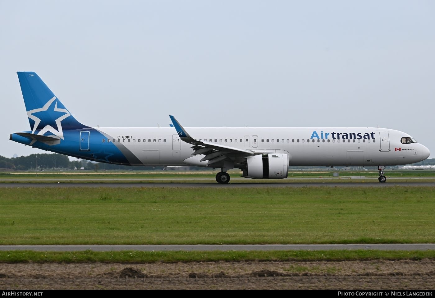 Aircraft Photo of C-GOKH | Airbus A321-271NX | Air Transat | AirHistory.net #816918