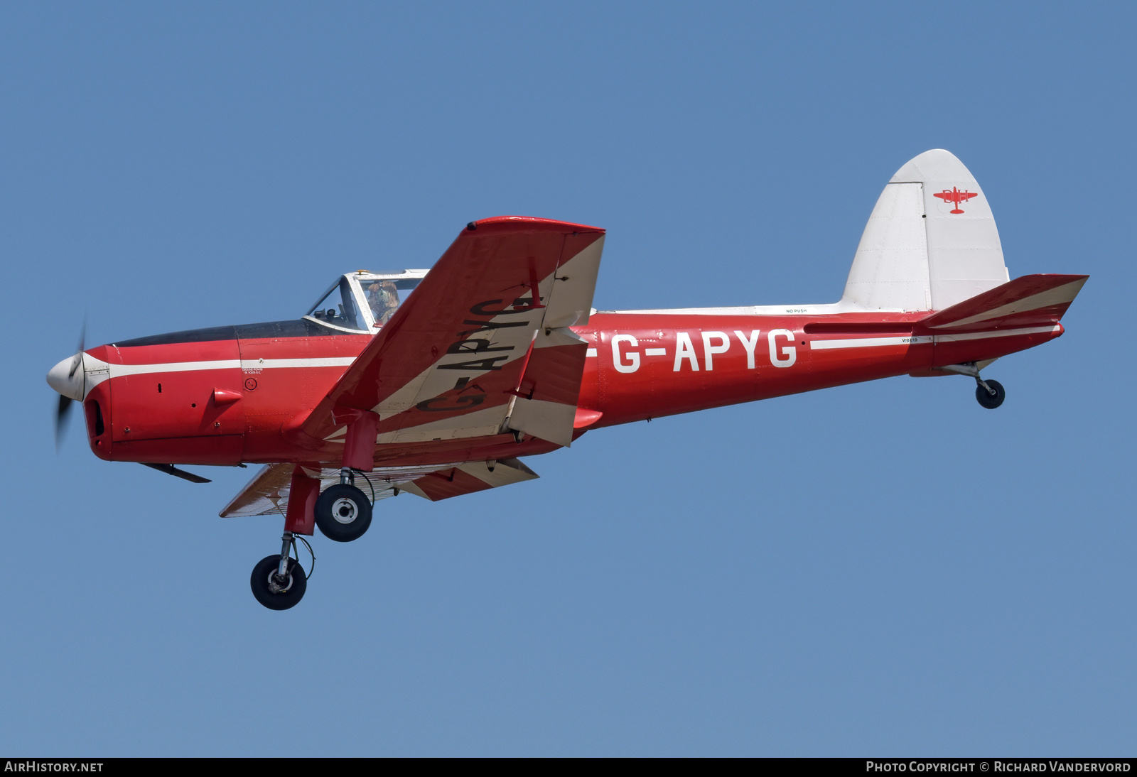 Aircraft Photo of G-APYG | De Havilland DHC-1 Chipmunk Mk22 | AirHistory.net #816947