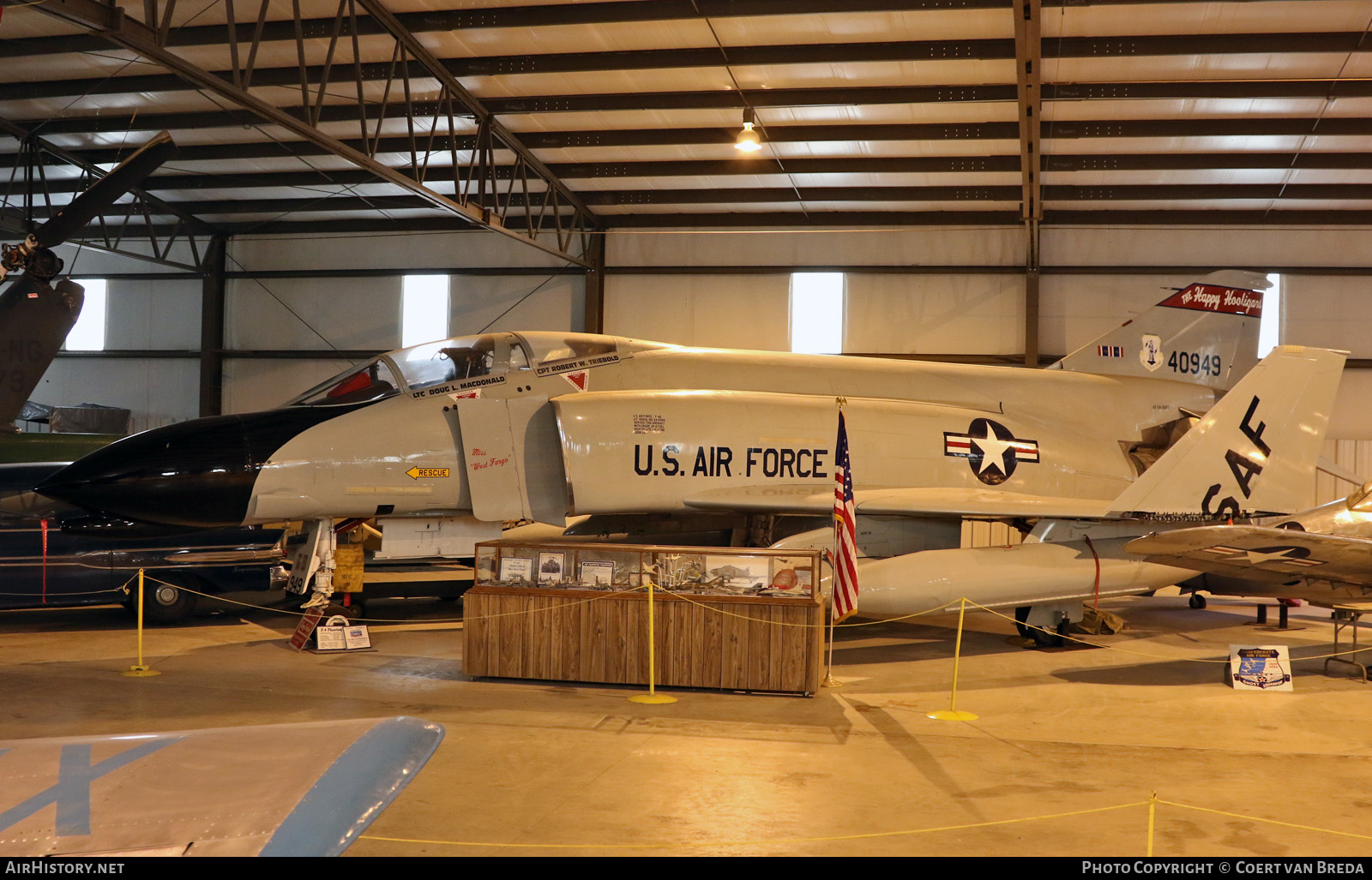 Aircraft Photo of 64-0665 / 40949 | McDonnell F-4C Phantom II | USA - Air Force | AirHistory.net #816971