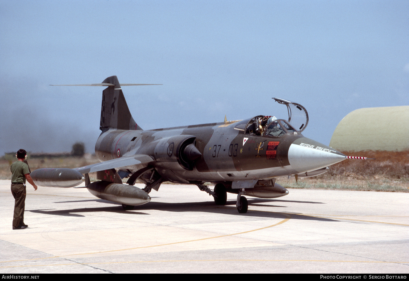 Aircraft Photo of MM6915 | Lockheed F-104S/ASA Starfighter | Italy - Air Force | AirHistory.net #817056