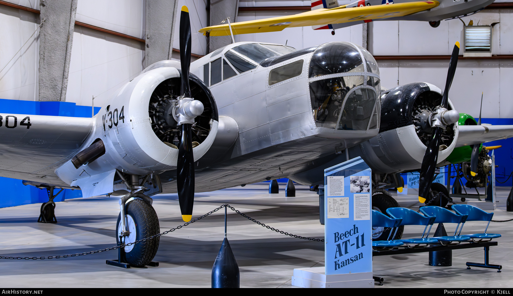 Aircraft Photo of 41-9577 / 19577 | Beech AT-11 Kansan | USA - Air Force | AirHistory.net #817067