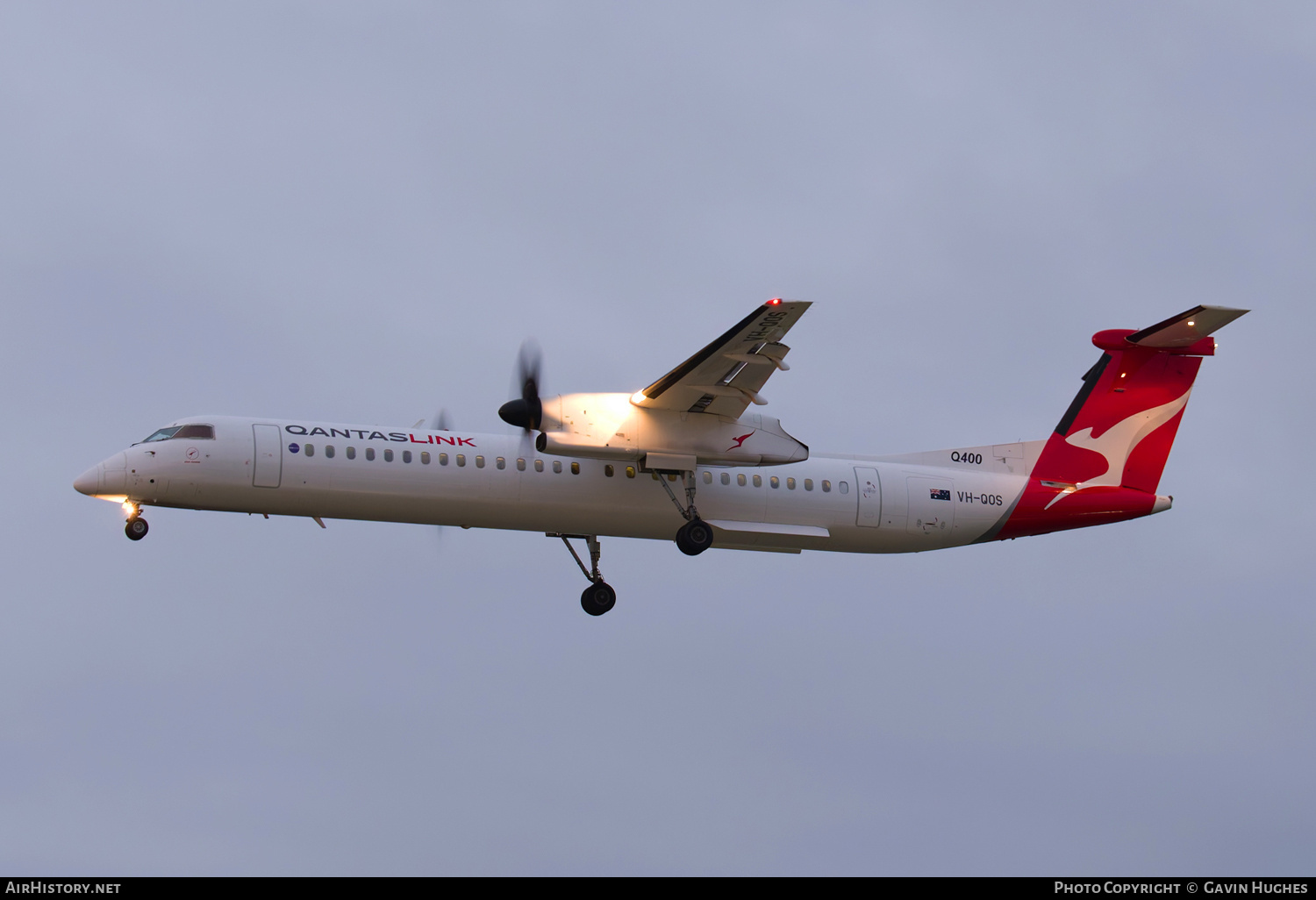 Aircraft Photo of VH-QOS | Bombardier DHC-8-402 Dash 8 | QantasLink | AirHistory.net #817175