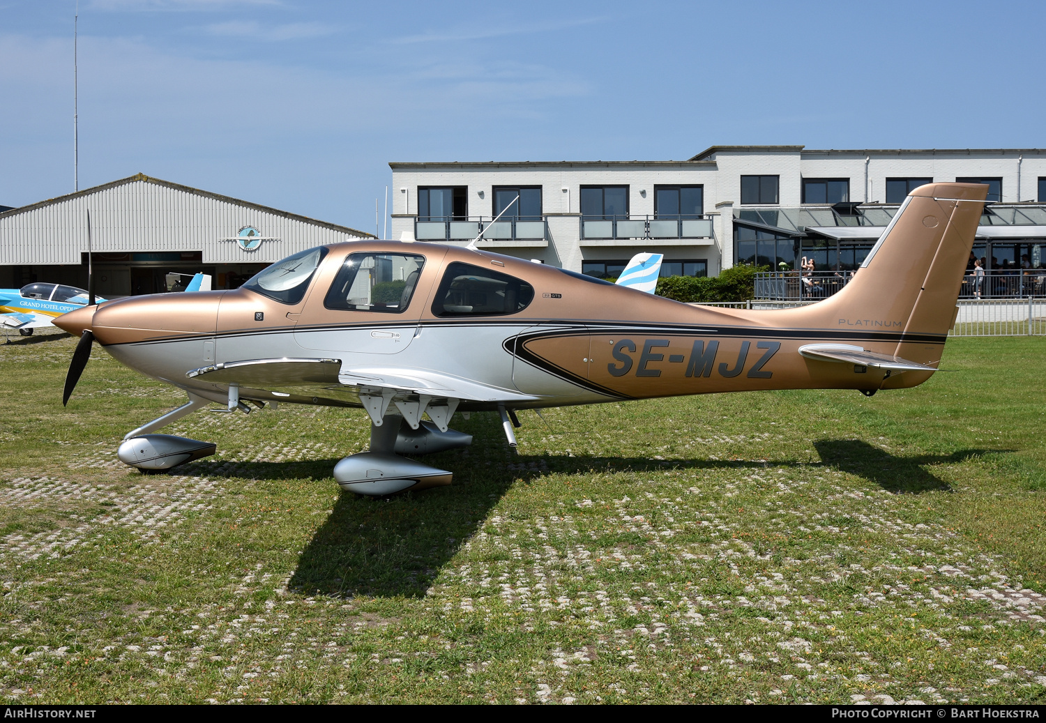 Aircraft Photo of SE-MJZ | Cirrus SR-22T G6-GTS Platinum | AirHistory.net #817273