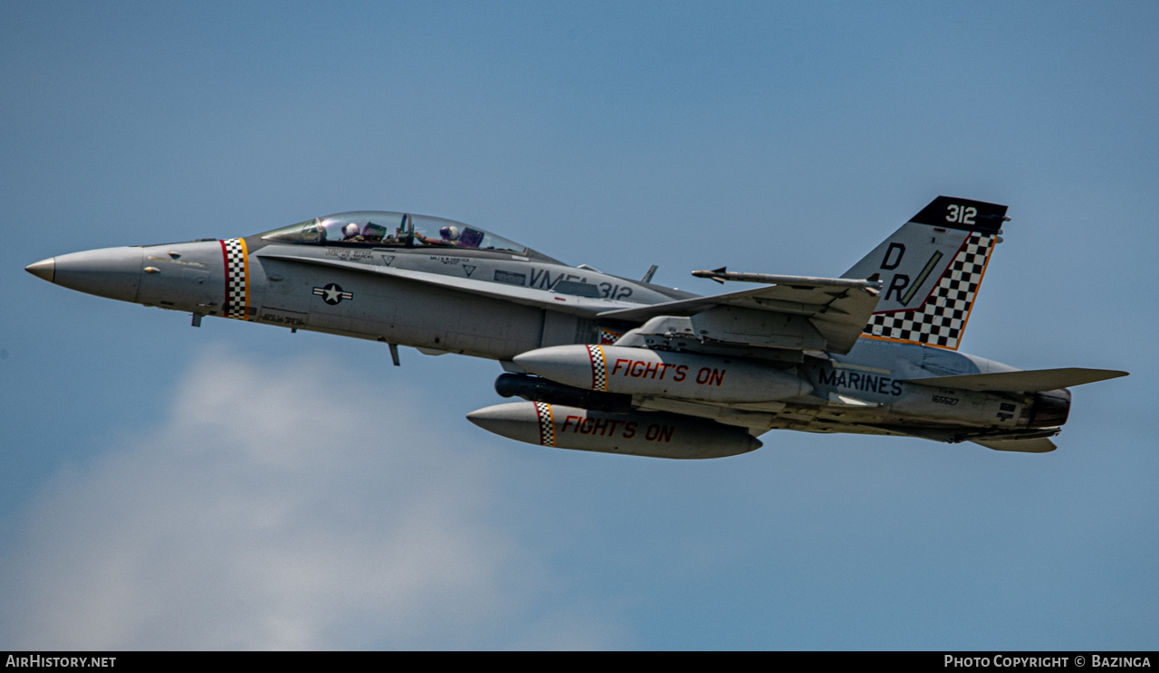 Aircraft Photo of 165527 | McDonnell Douglas F/A-18D Hornet | USA - Marines | AirHistory.net #817355