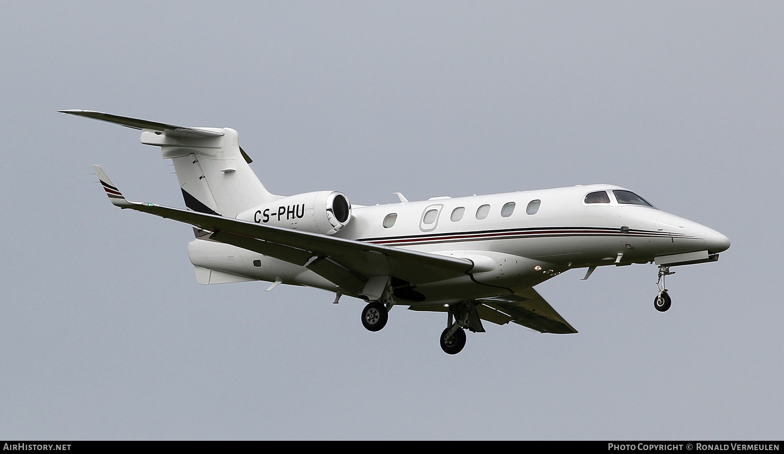 Aircraft Photo of CS-PHU | Embraer EMB-505 Phenom 300 | AirHistory.net #817403
