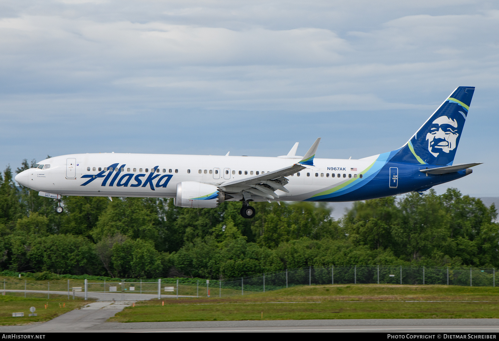 Aircraft Photo of N967AK | Boeing 737-9 Max 9 | Alaska Airlines | AirHistory.net #817492