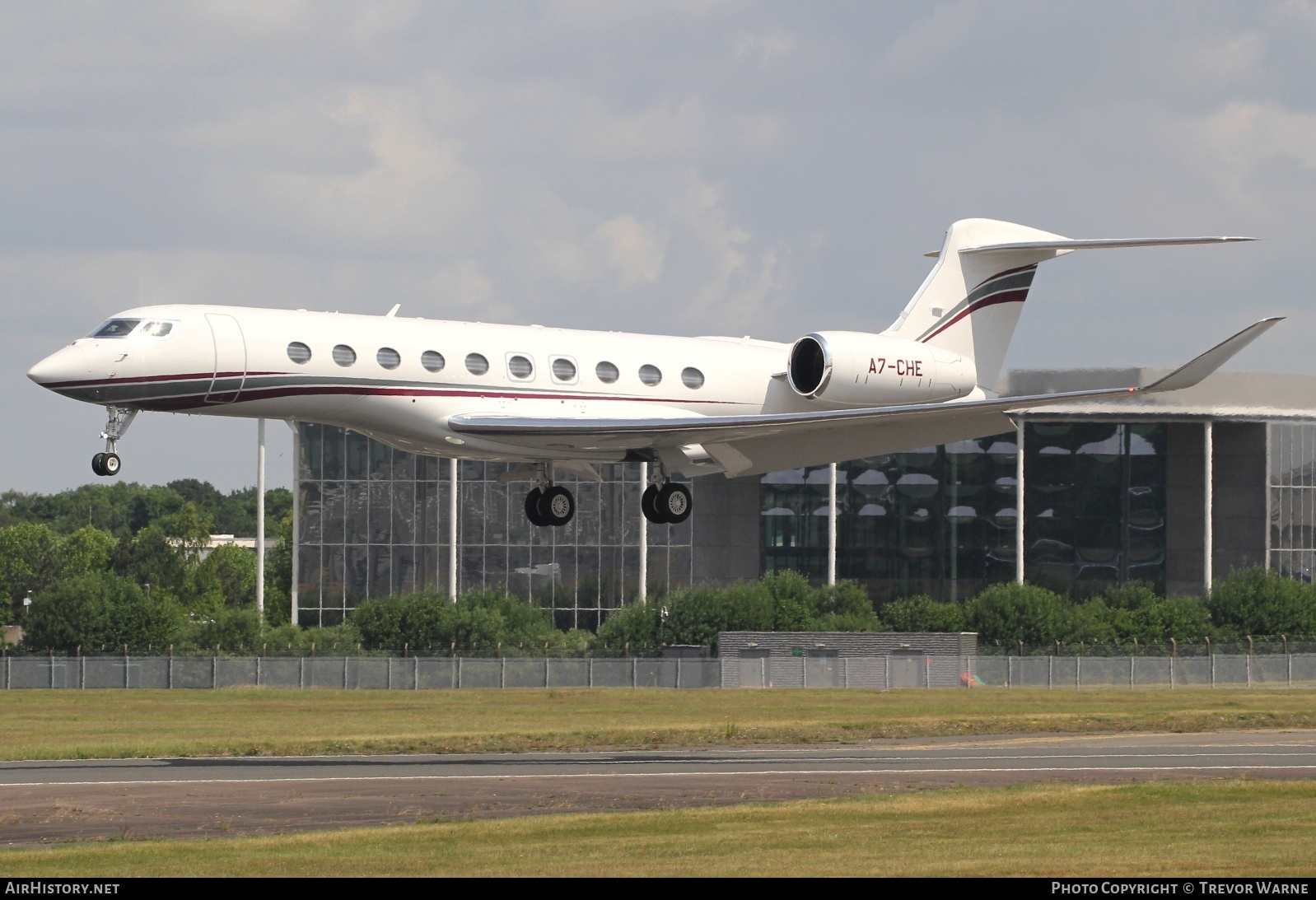 Aircraft Photo of A7-CHE | Gulfstream Aerospace G700 | AirHistory.net #817532