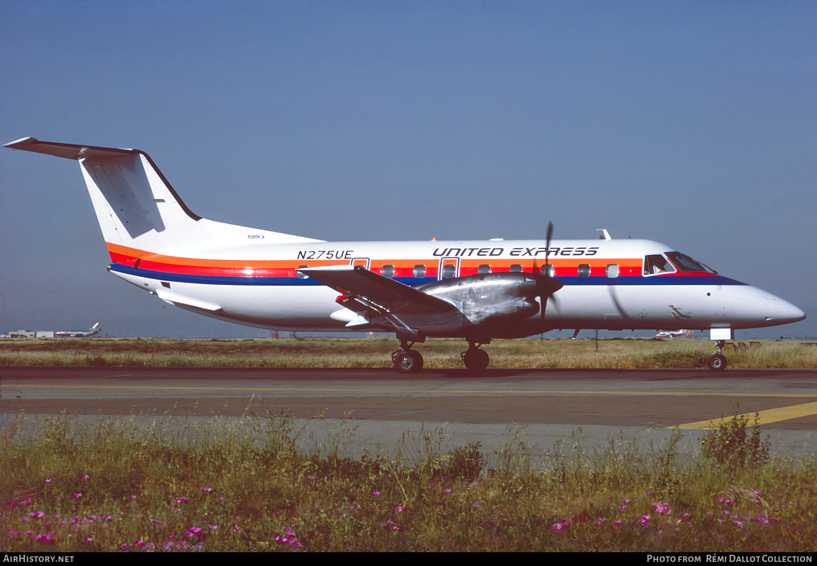 Aircraft Photo of N275UE | Embraer EMB-120RT Brasilia | United Express | AirHistory.net #817659
