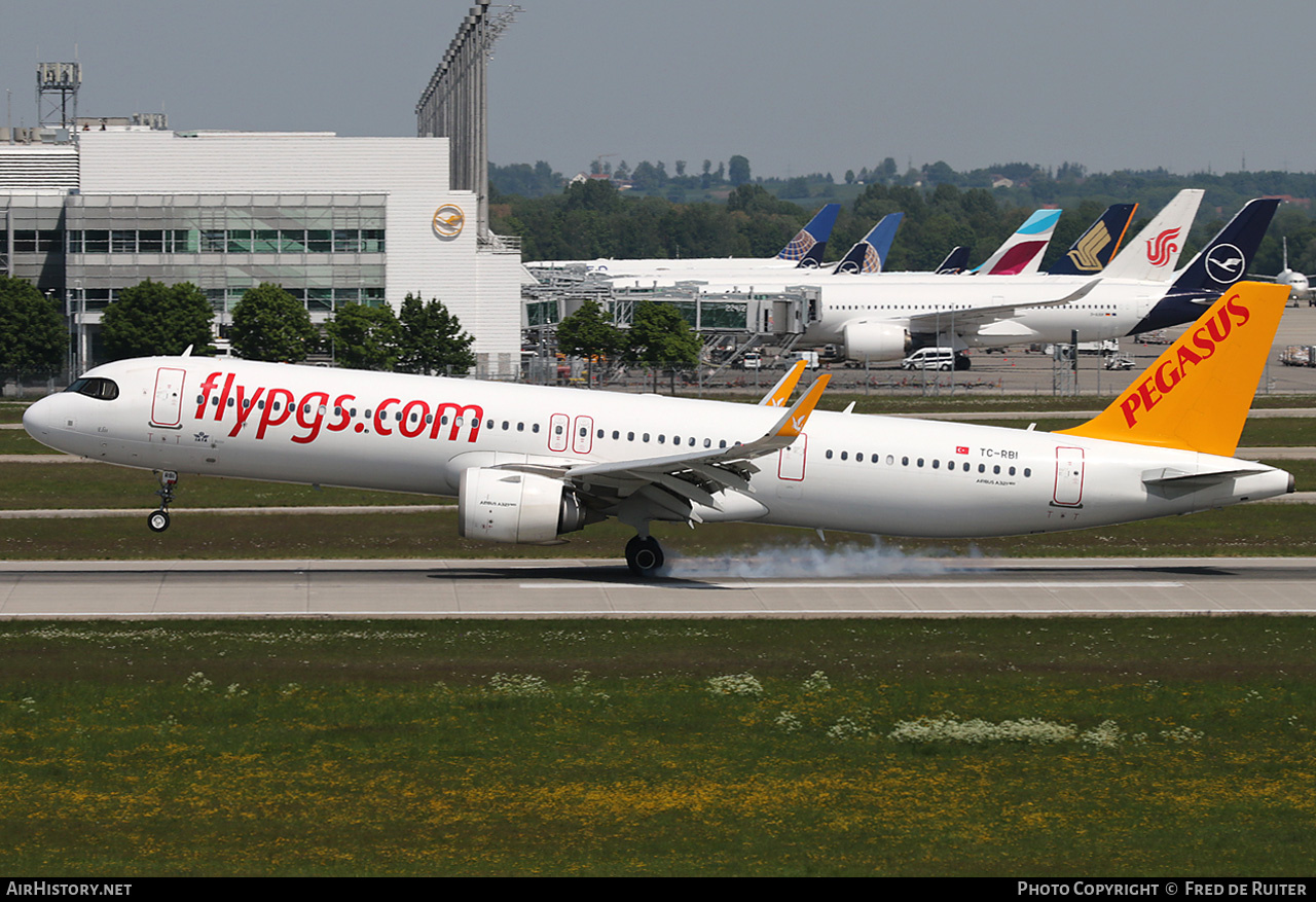 Aircraft Photo of TC-RBI | Airbus A321-251NX | Pegasus Airlines | AirHistory.net #817694