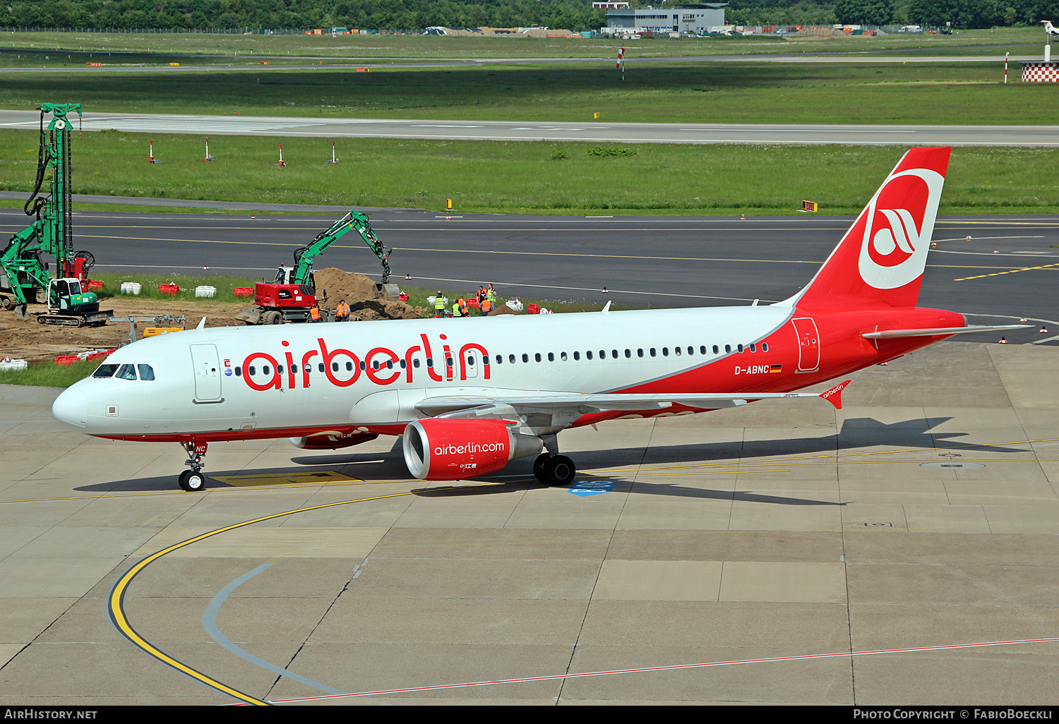 Aircraft Photo of D-ABNC | Airbus A320-214 | Air Berlin | AirHistory.net #817729
