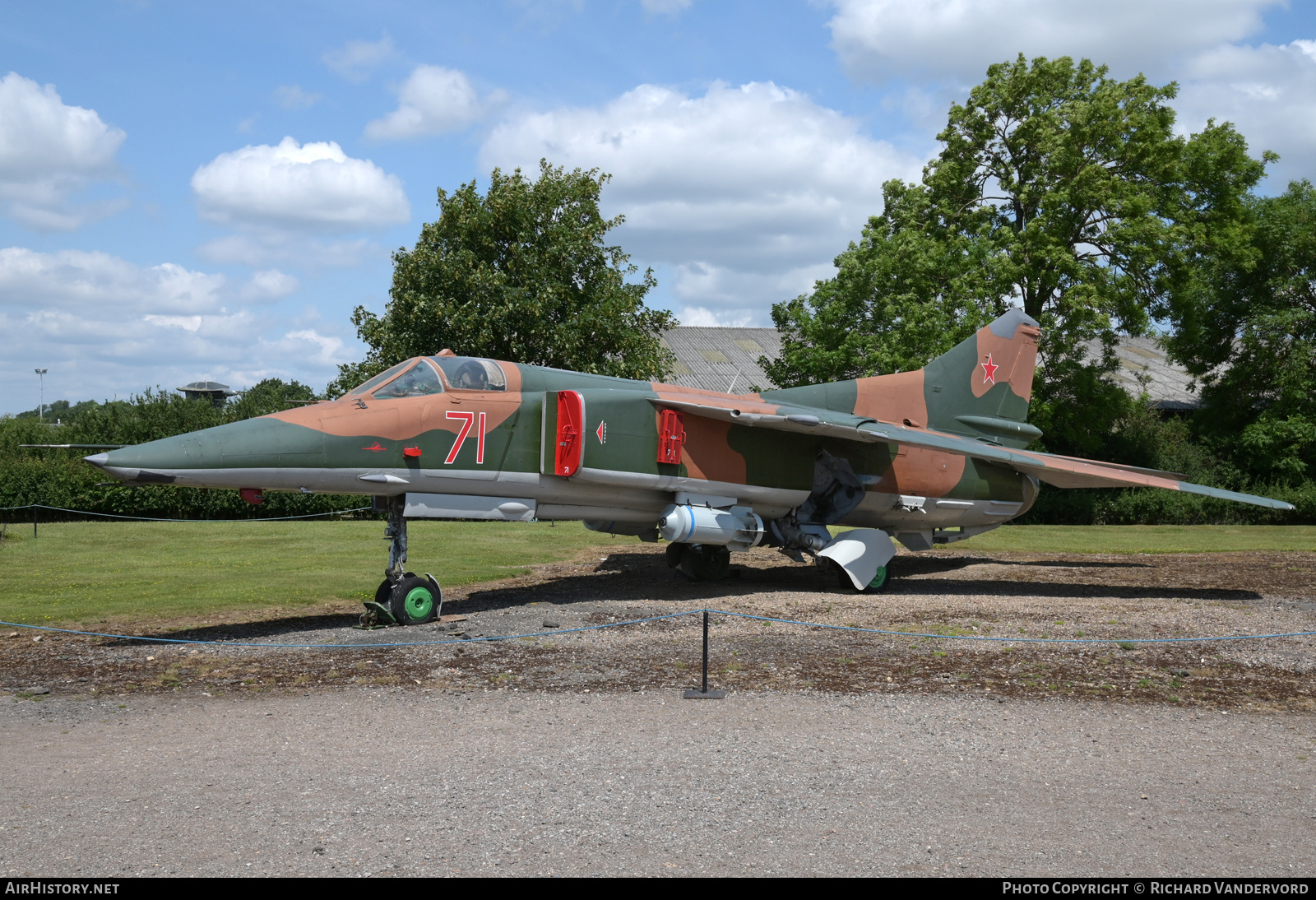 Aircraft Photo of 71 red | Mikoyan-Gurevich MiG-27K | Russia - Air Force | AirHistory.net #817811
