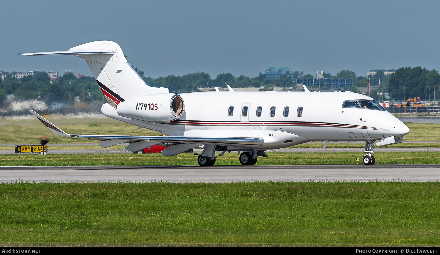 Aircraft Photo of N791QS | Bombardier Challenger 350 (BD-100-1A10) | AirHistory.net #817812