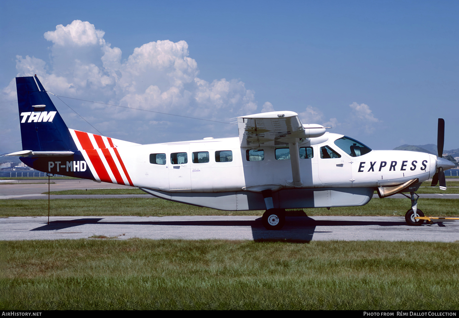 Aircraft Photo of PT-MHD | Cessna 208B Grand Caravan | TAM Express | AirHistory.net #817887
