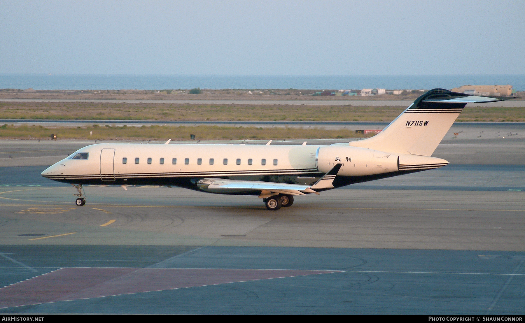 Aircraft Photo of N711SW | Bombardier Global Express (BD-700-1A10) | AirHistory.net #817923