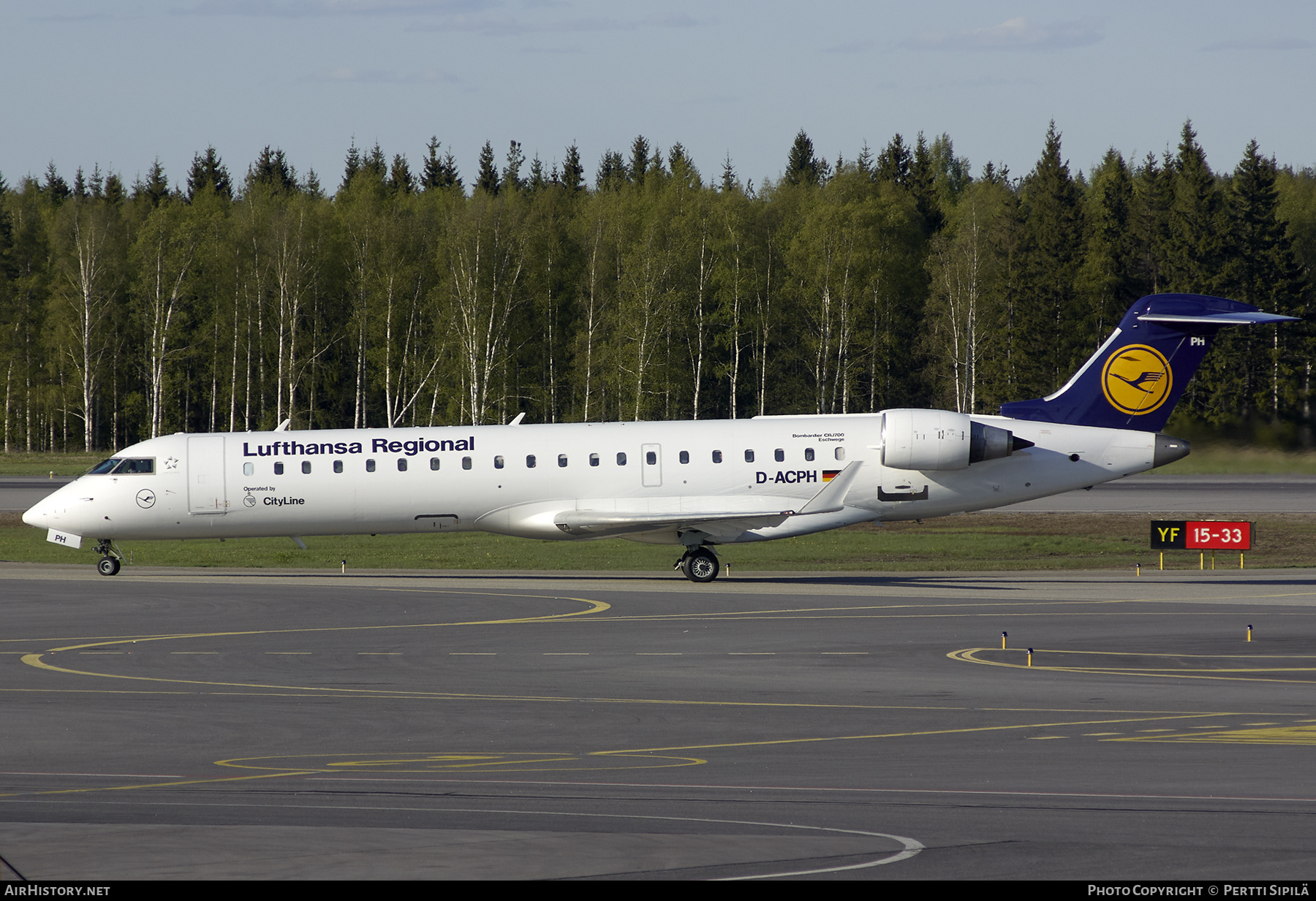 Aircraft Photo of D-ACPH | Bombardier CRJ-701ER (CL-600-2C10) | Lufthansa Regional | AirHistory.net #818023