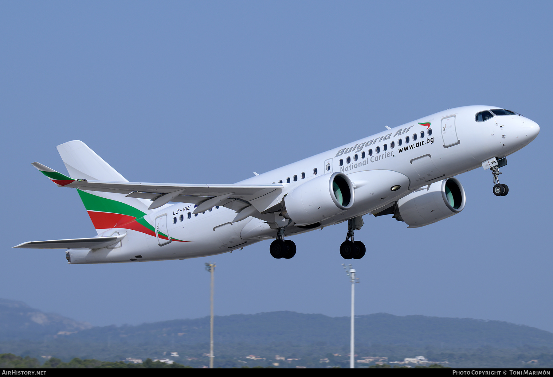 Aircraft Photo of LZ-VIE | Airbus A220-100 (BD-500-1A10) | Bulgaria Air | AirHistory.net #818120
