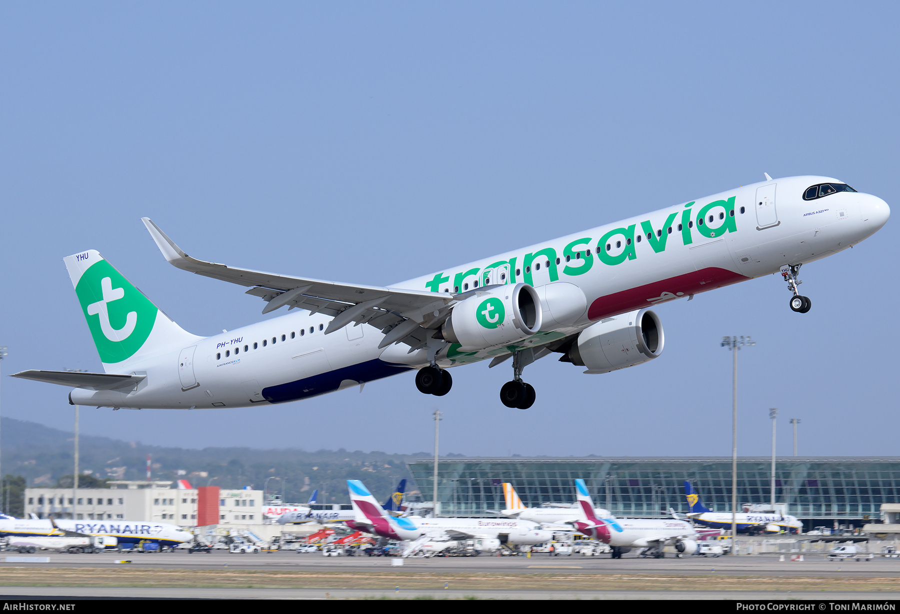 Aircraft Photo of PH-YHU | Airbus A321-251NX | Transavia | AirHistory.net #818140