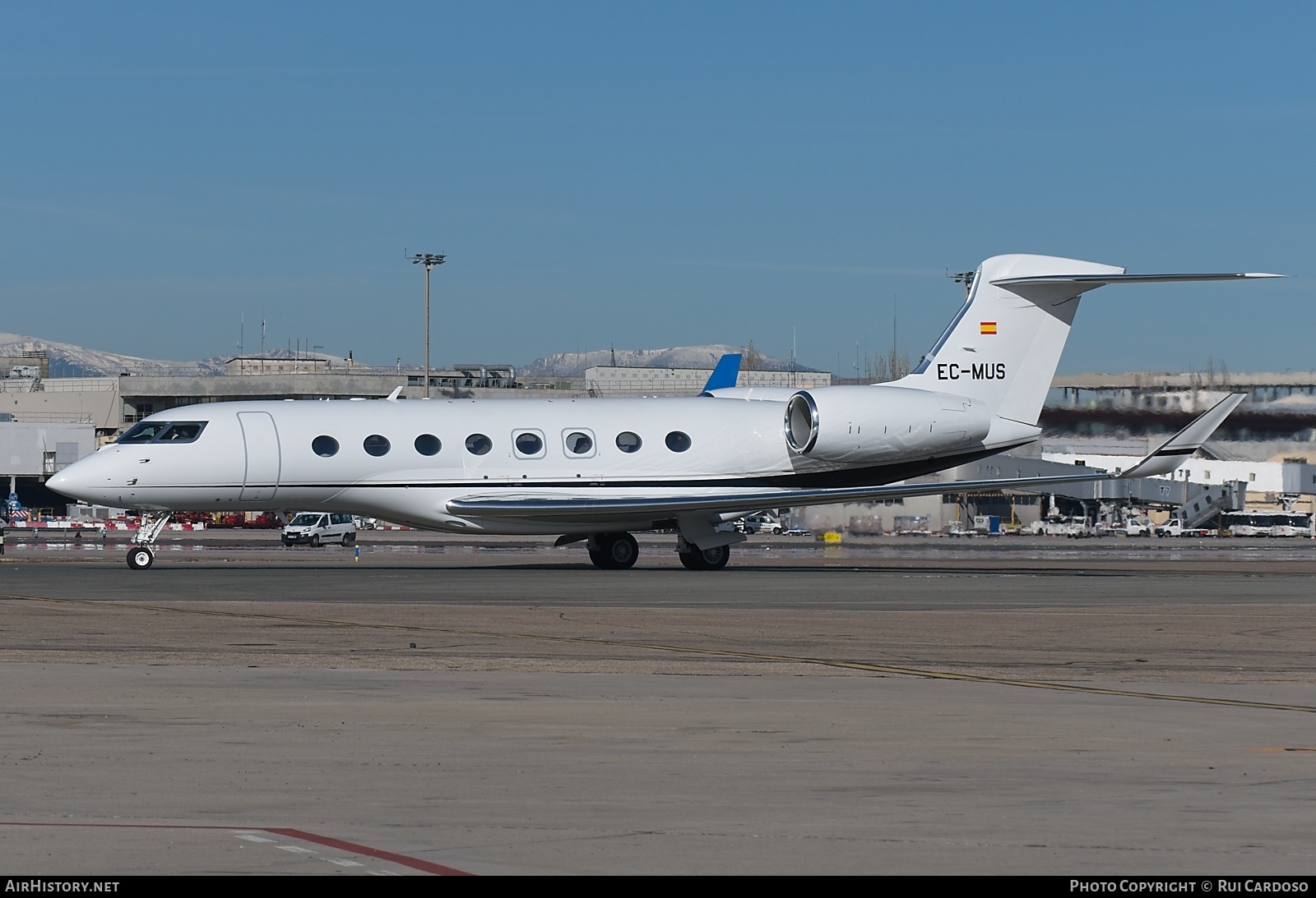 Aircraft Photo of EC-MUS | Gulfstream Aerospace G650 (G-VI) | AirHistory.net #818141
