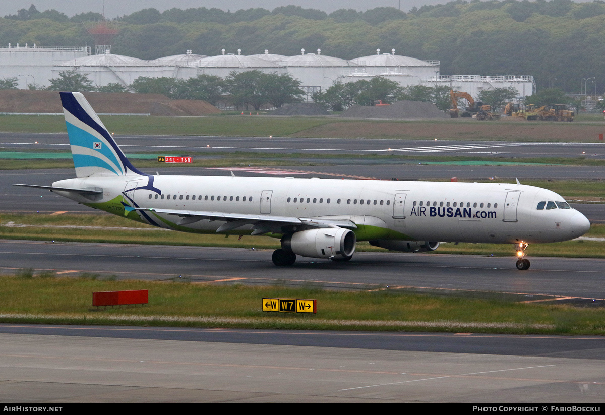 Aircraft Photo of HL7735 | Airbus A321-231 | Air Busan | AirHistory.net #818174