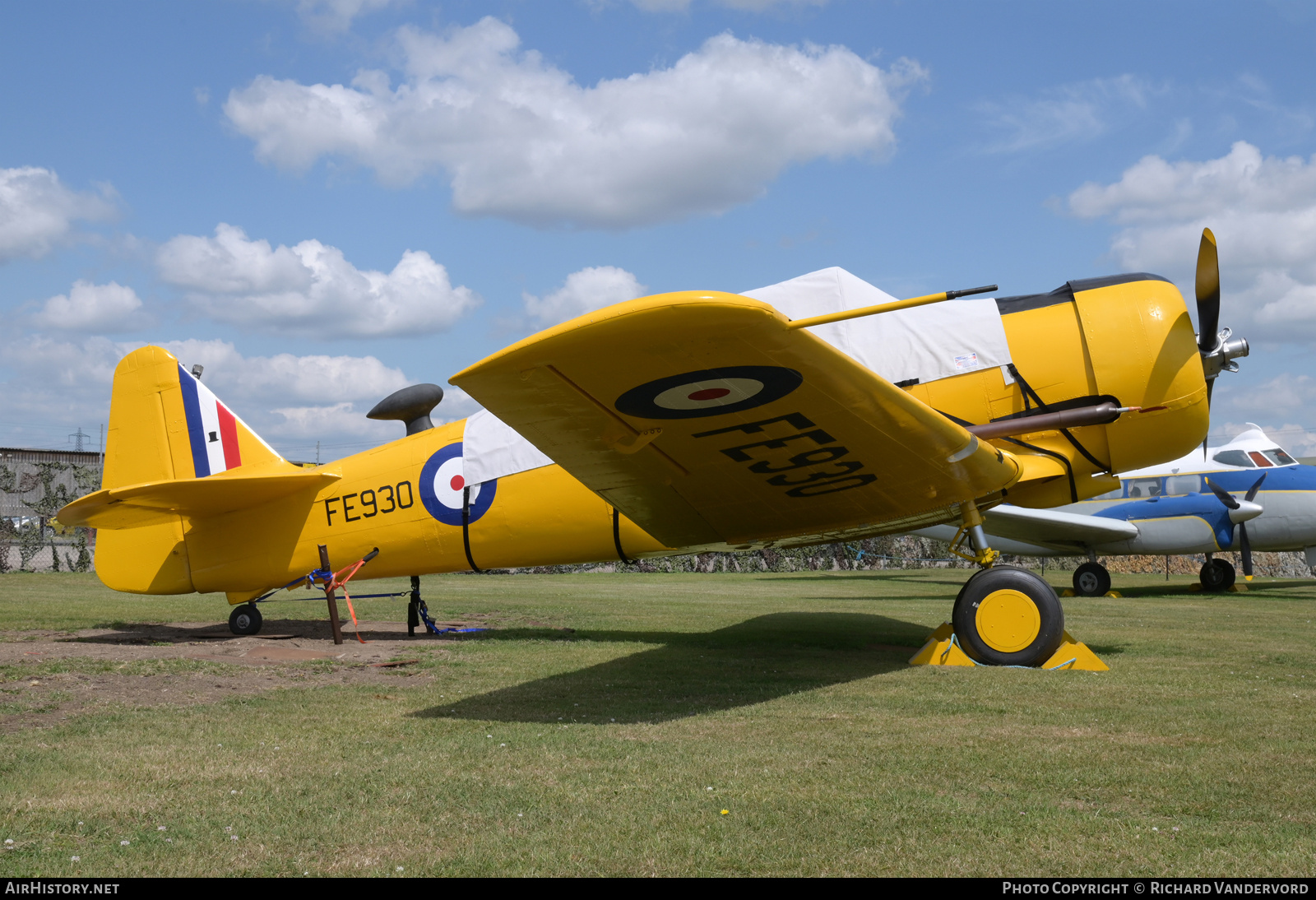 Aircraft Photo of FE930 | North American AT-16 Harvard IIB | UK - Air Force | AirHistory.net #818221