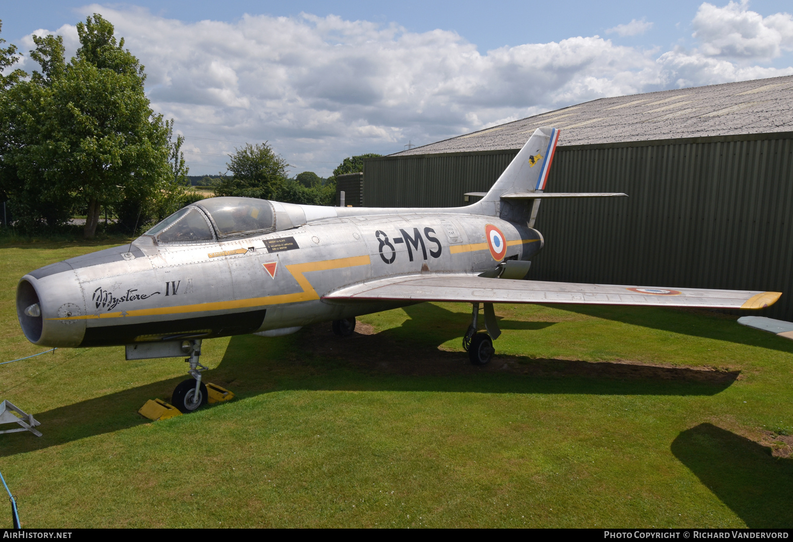 Aircraft Photo of 83 | Dassault MD-454 Mystere IV A | France - Air Force | AirHistory.net #818225
