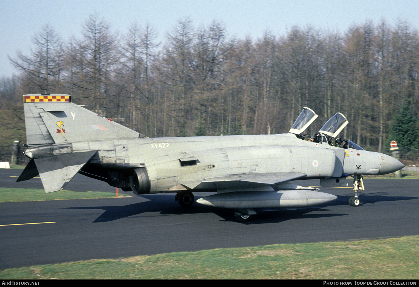 Aircraft Photo of XV422 | McDonnell Douglas F-4M Phantom FGR2 | UK - Air Force | AirHistory.net #818333