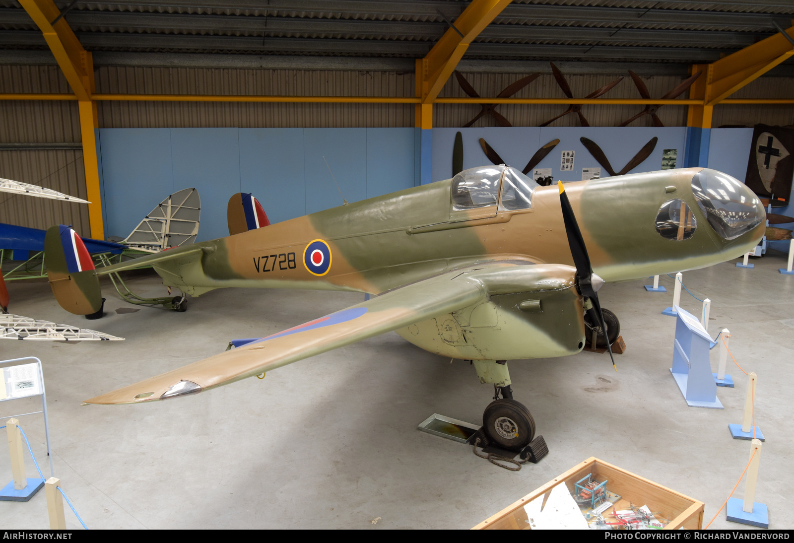 Aircraft Photo of G-AGOS / VZ728 | Reid and Sigrist RS-4 Desford Trainer | UK - Air Force | AirHistory.net #818361