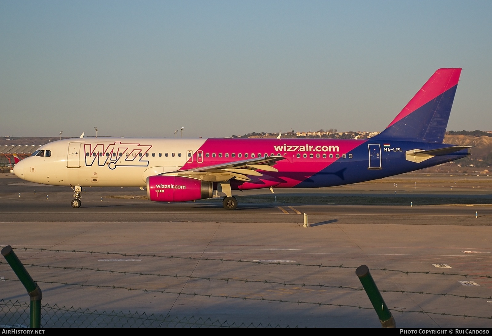 Aircraft Photo of HA-LPL | Airbus A320-232 | Wizz Air | AirHistory.net #818412