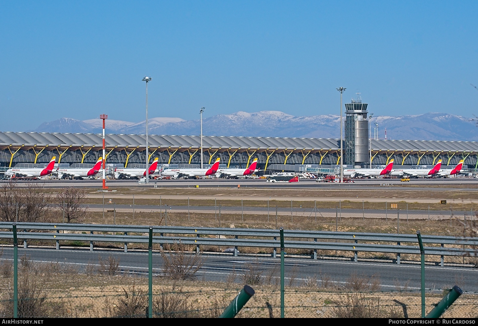 Airport photo of Madrid - Adolfo Suarez / Barajas (LEMD / MAD) in Spain | AirHistory.net #818416
