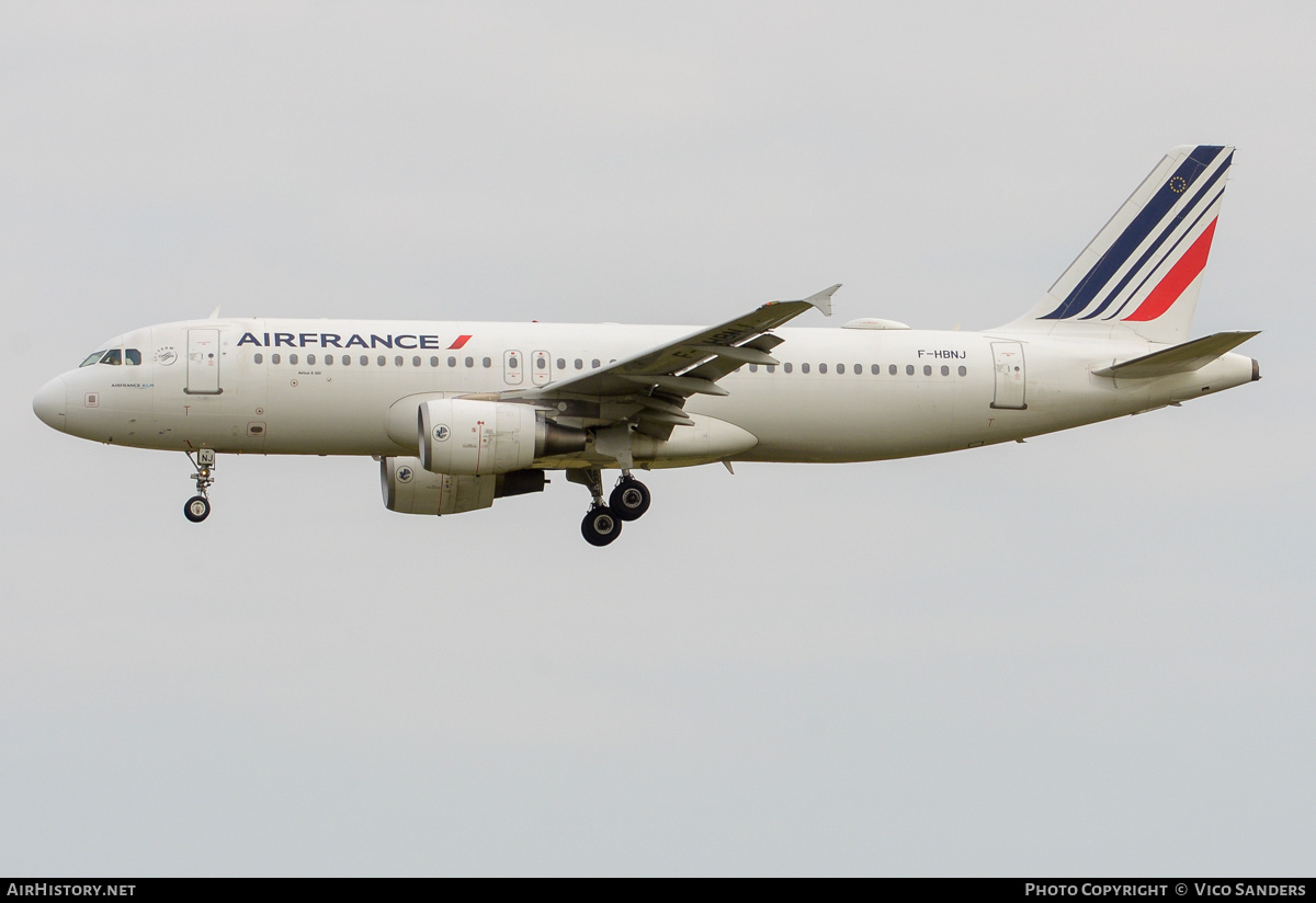 Aircraft Photo of F-HBNJ | Airbus A320-214 | Air France | AirHistory.net #818478