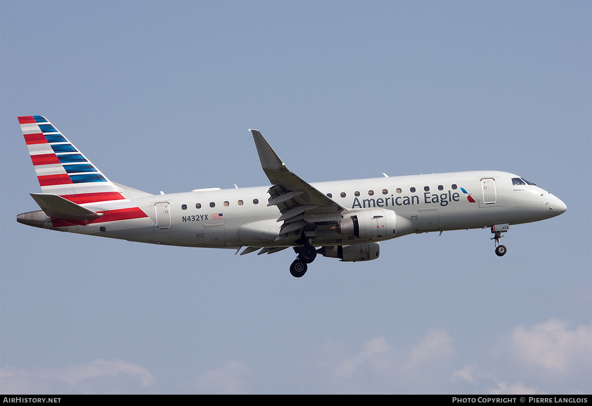Aircraft Photo of N432YX | Embraer 175LR (ERJ-170-200LR) | American Eagle | AirHistory.net #818603