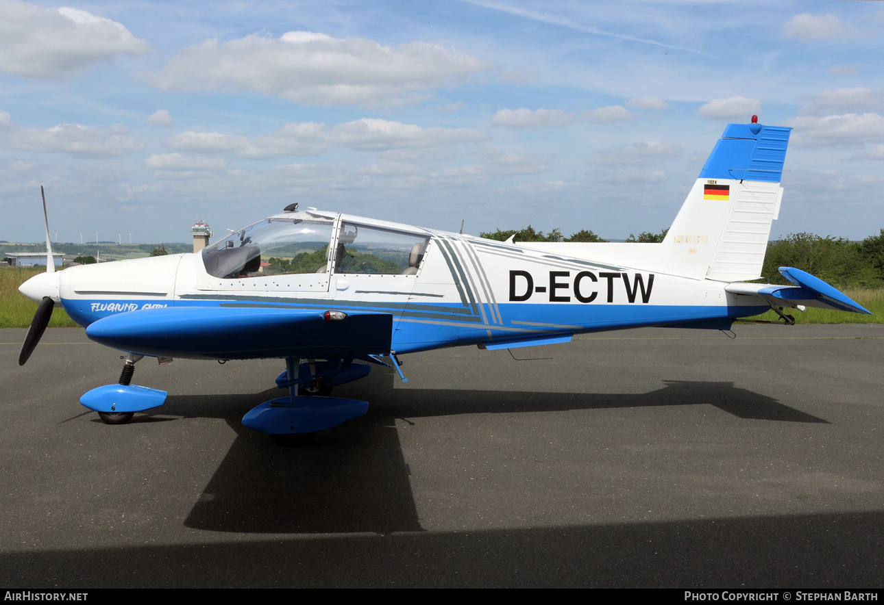Aircraft Photo of D-ECTW | Zlin Z-143L | Flughund | AirHistory.net #818646