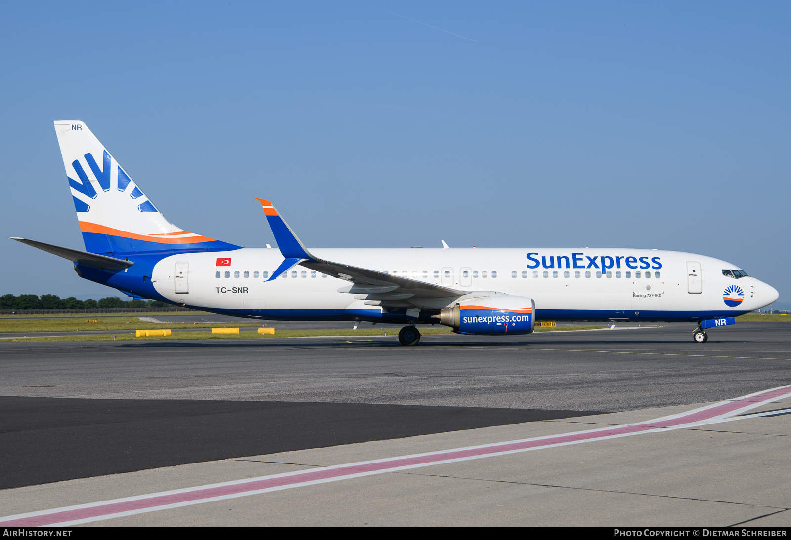 Aircraft Photo of TC-SNR | Boeing 737-8HC | SunExpress | AirHistory.net #818671