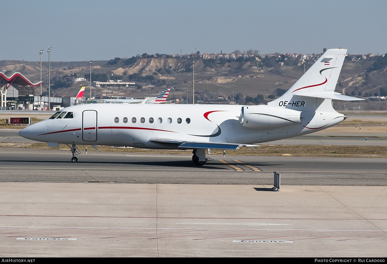 Aircraft Photo of OE-HER | Dassault Falcon 2000 | AirHistory.net #818675