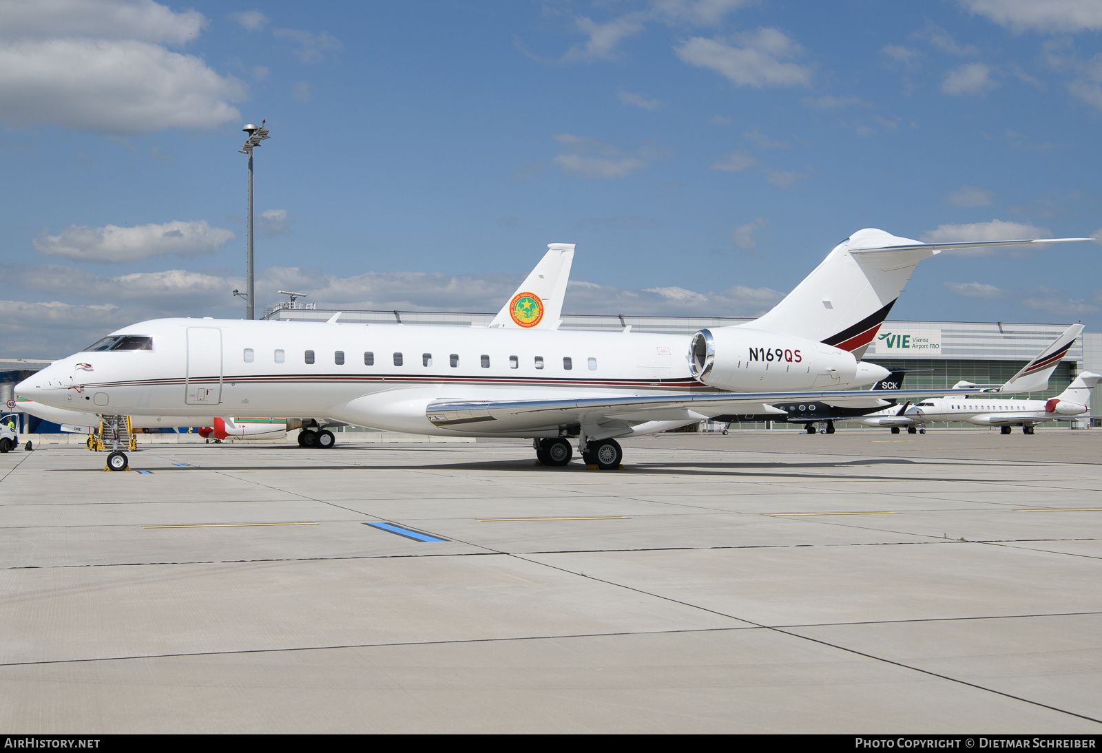 Aircraft Photo of N169QS | Bombardier Global 6500 (BD-700-1A10) | AirHistory.net #818676
