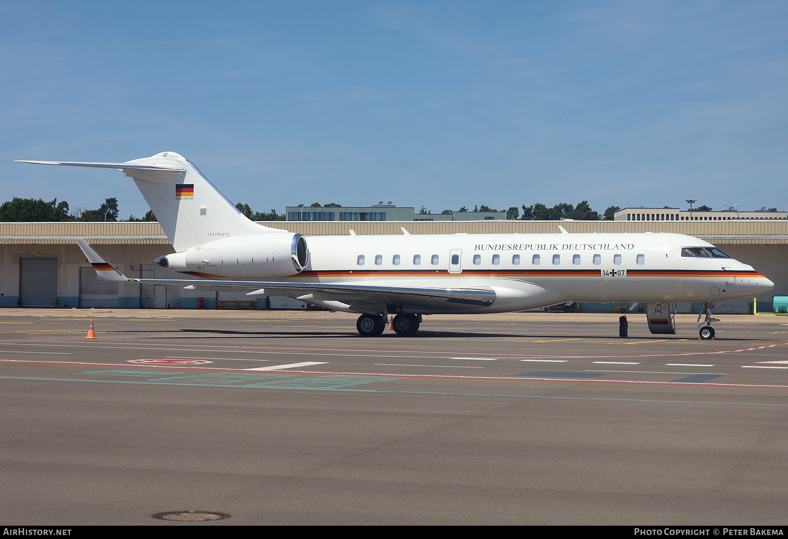 Aircraft Photo of 1407 | Bombardier Global 6000 (BD-700-1A10) | Germany - Air Force | AirHistory.net #818712