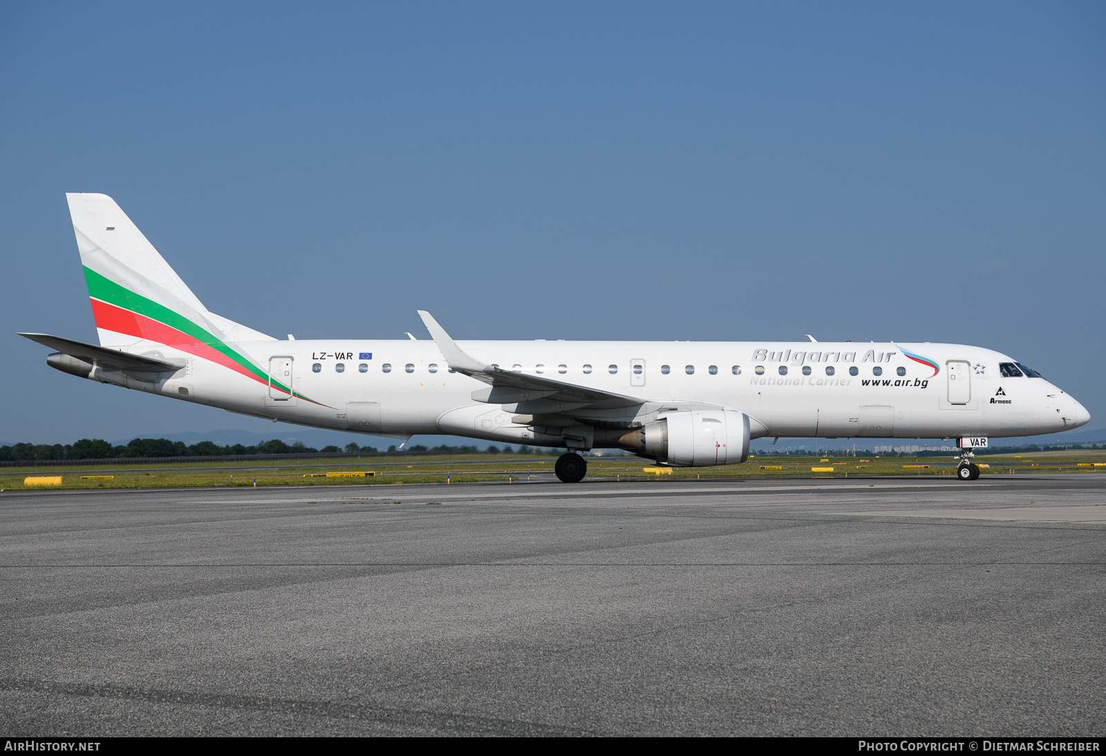 Aircraft Photo of LZ-VAR | Embraer 190STD (ERJ-190-100STD) | Bulgaria Air | AirHistory.net #818750