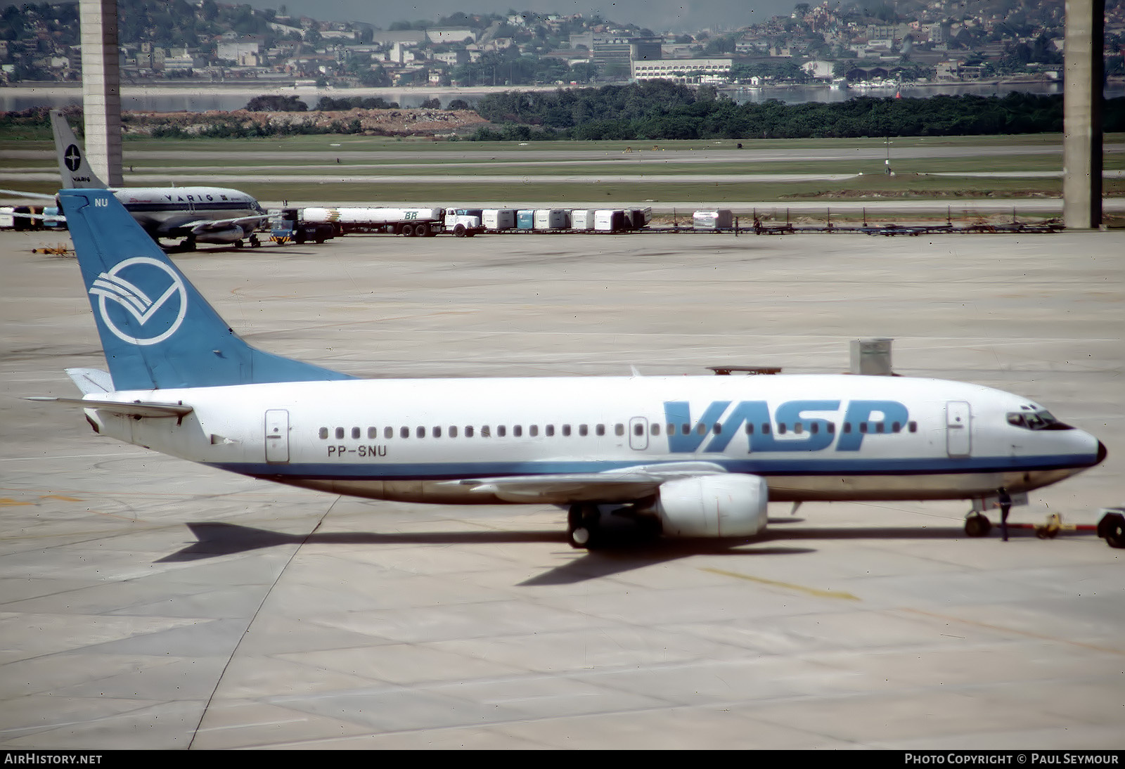 Aircraft Photo of PP-SNU | Boeing 737-317 | VASP | AirHistory.net #818782