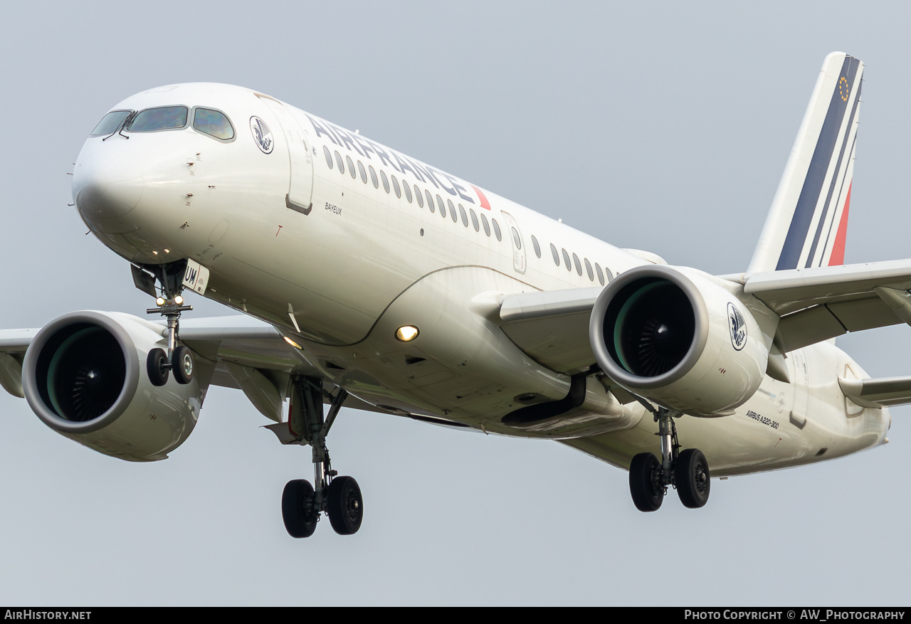 Aircraft Photo of F-HZUM | Airbus A220-371 (BD-500-1A11) | Air France | AirHistory.net #818790