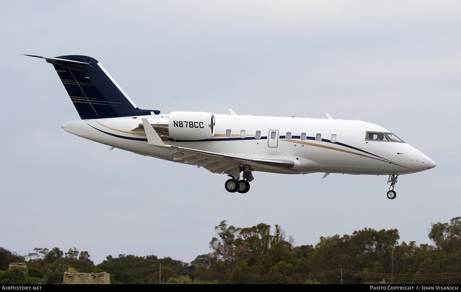 Aircraft Photo of N878CC | Bombardier Challenger 605 (CL-600-2B16) | AirHistory.net #818796