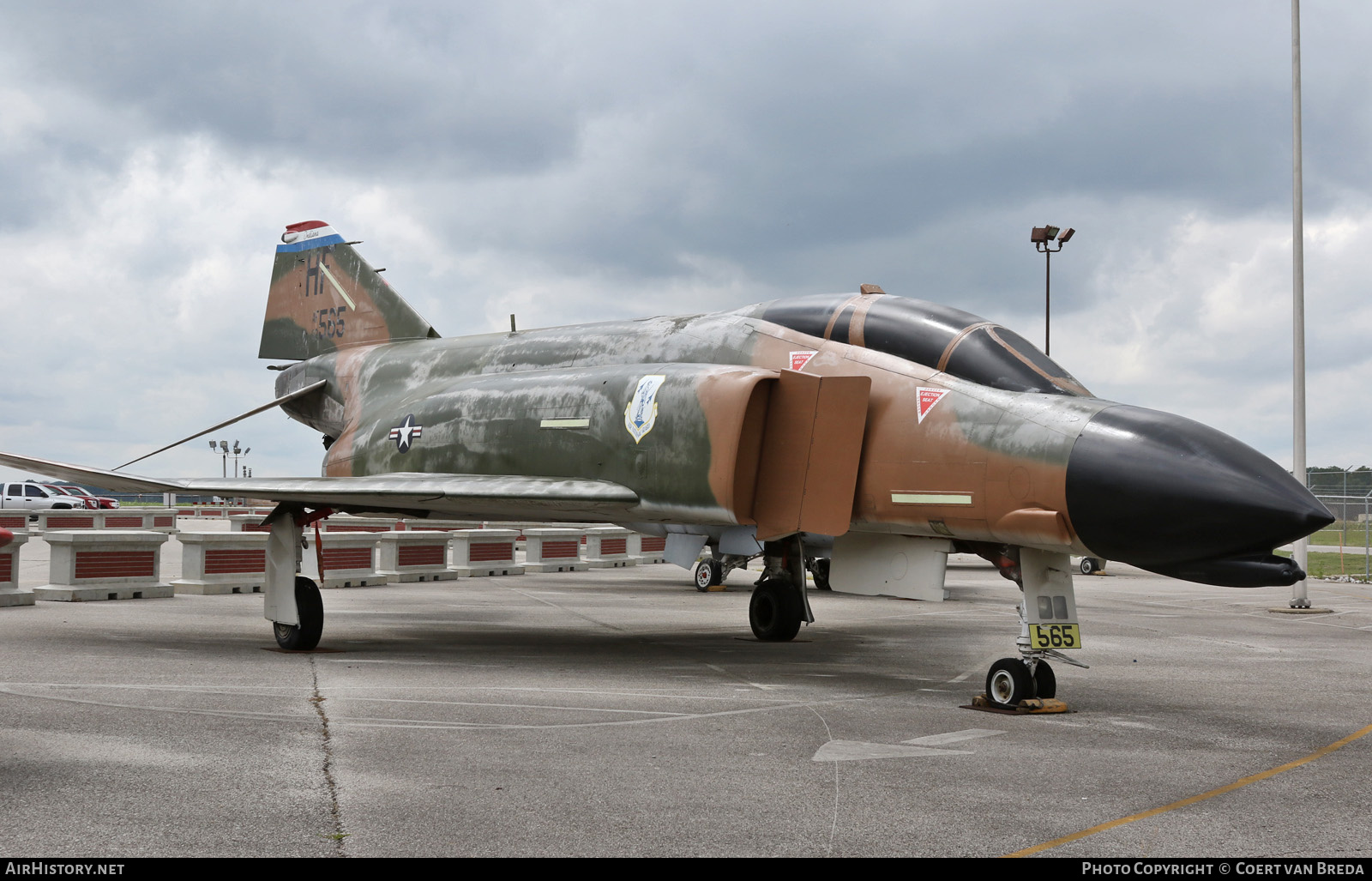 Aircraft Photo of 63-7565 / AF63-565 | McDonnell F-4C Phantom II | USA - Air Force | AirHistory.net #818800