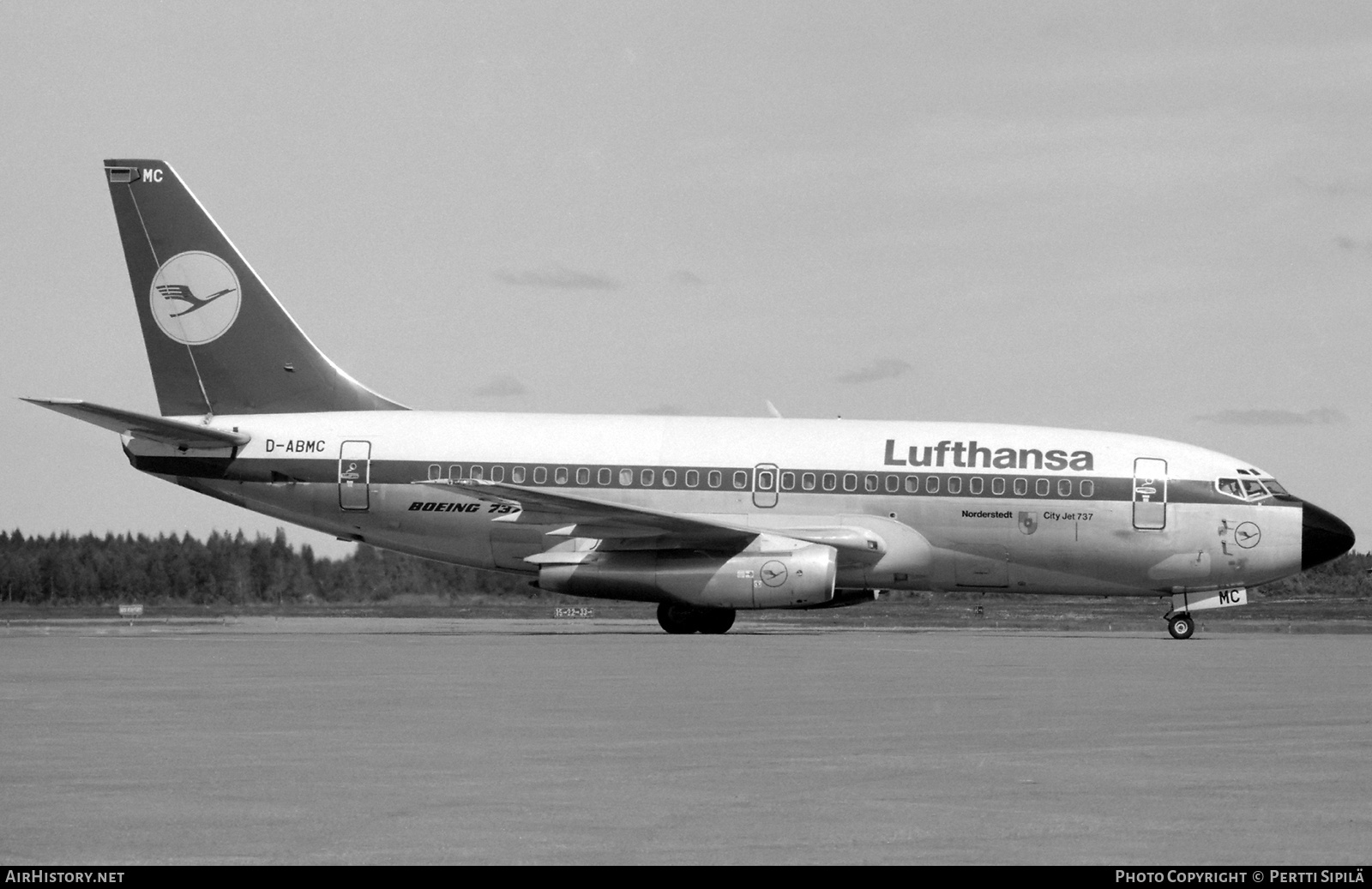 Aircraft Photo of D-ABMC | Boeing 737-230/Adv | Lufthansa | AirHistory.net #818811