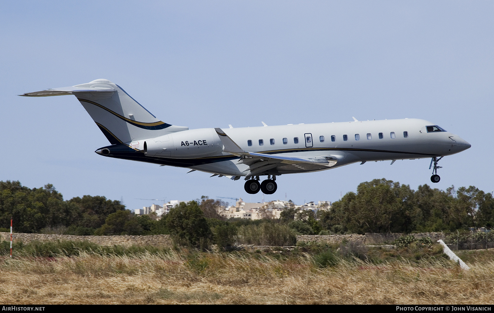 Aircraft Photo of A6-ACE | Bombardier Global 5000 (BD-700-1A11) | AirHistory.net #818870